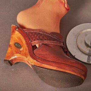 Vintage 1970s Sweet Steps Brown Leather Wooden Clogs Mules Heels
